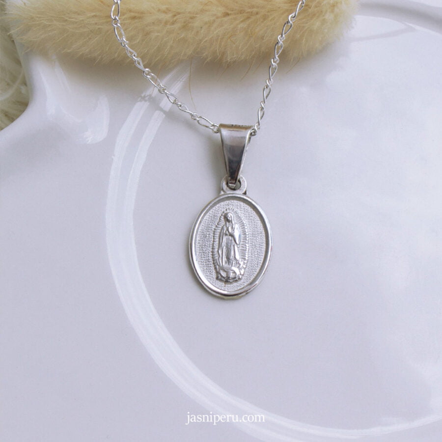 Dije Virgen de Guadalupe 1