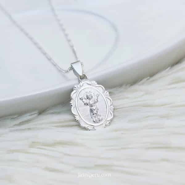 Dije Divino Niño Bordeado