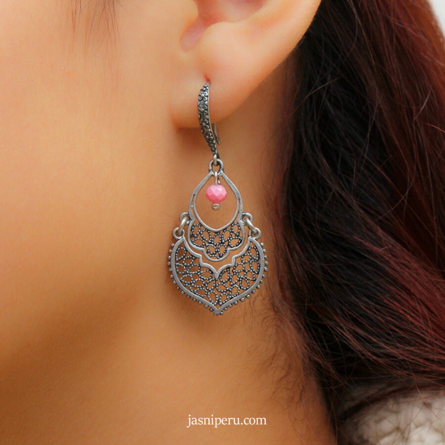 Aretes Hindu