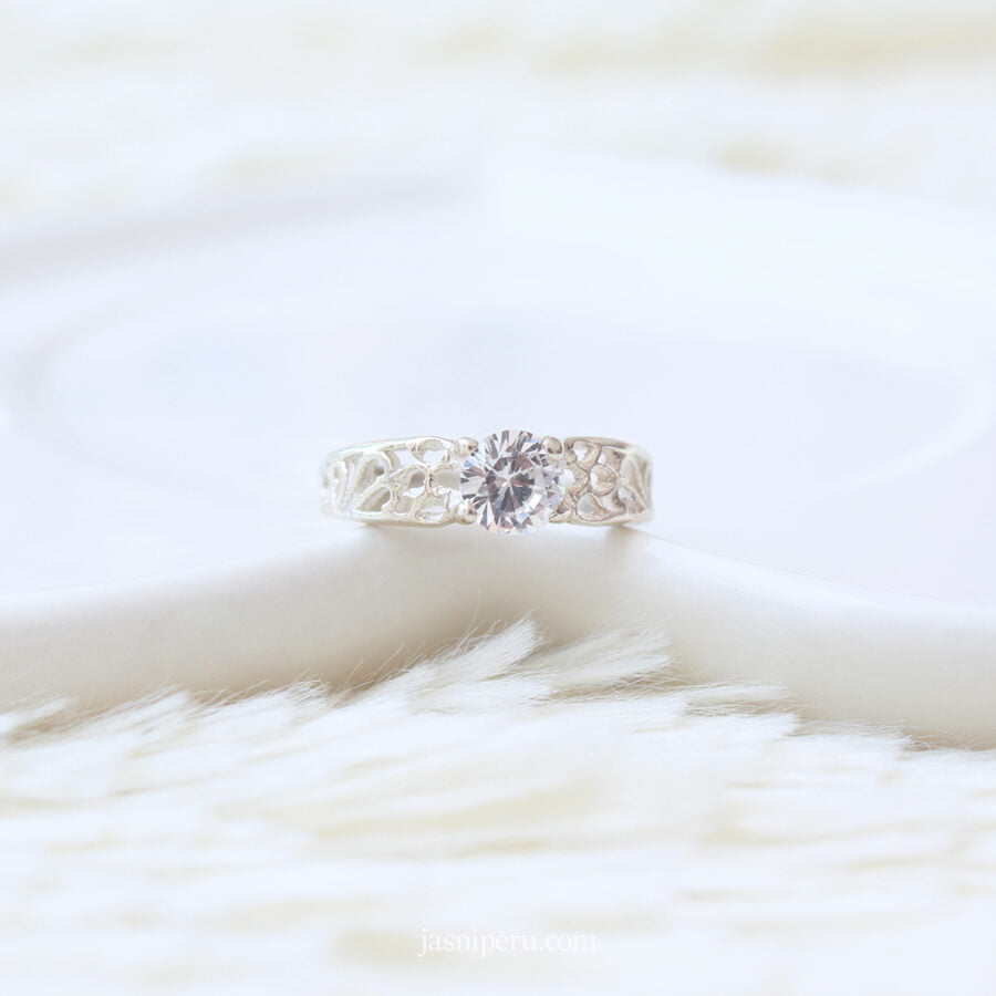 Anillo Astrid