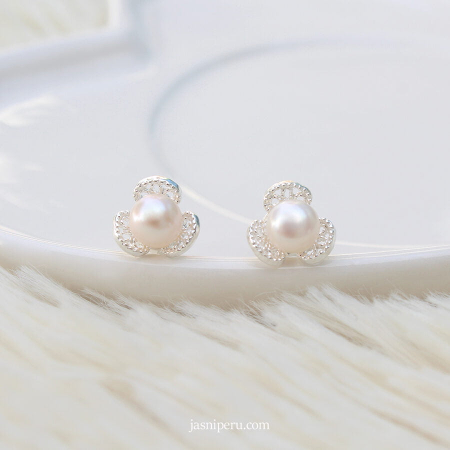 Arete Flor Perlita - Imagen 2