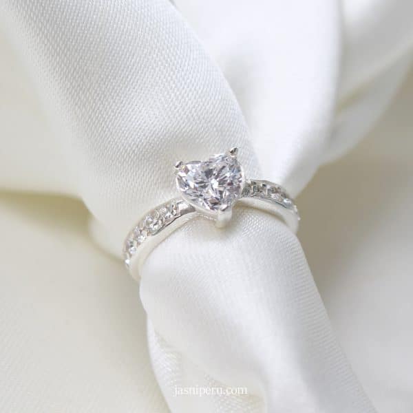 Anillo Love (a pedido)