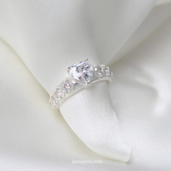 Anillo Sophie (a pedido)