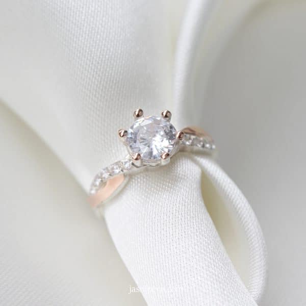 Anillo Tiana (a pedido)