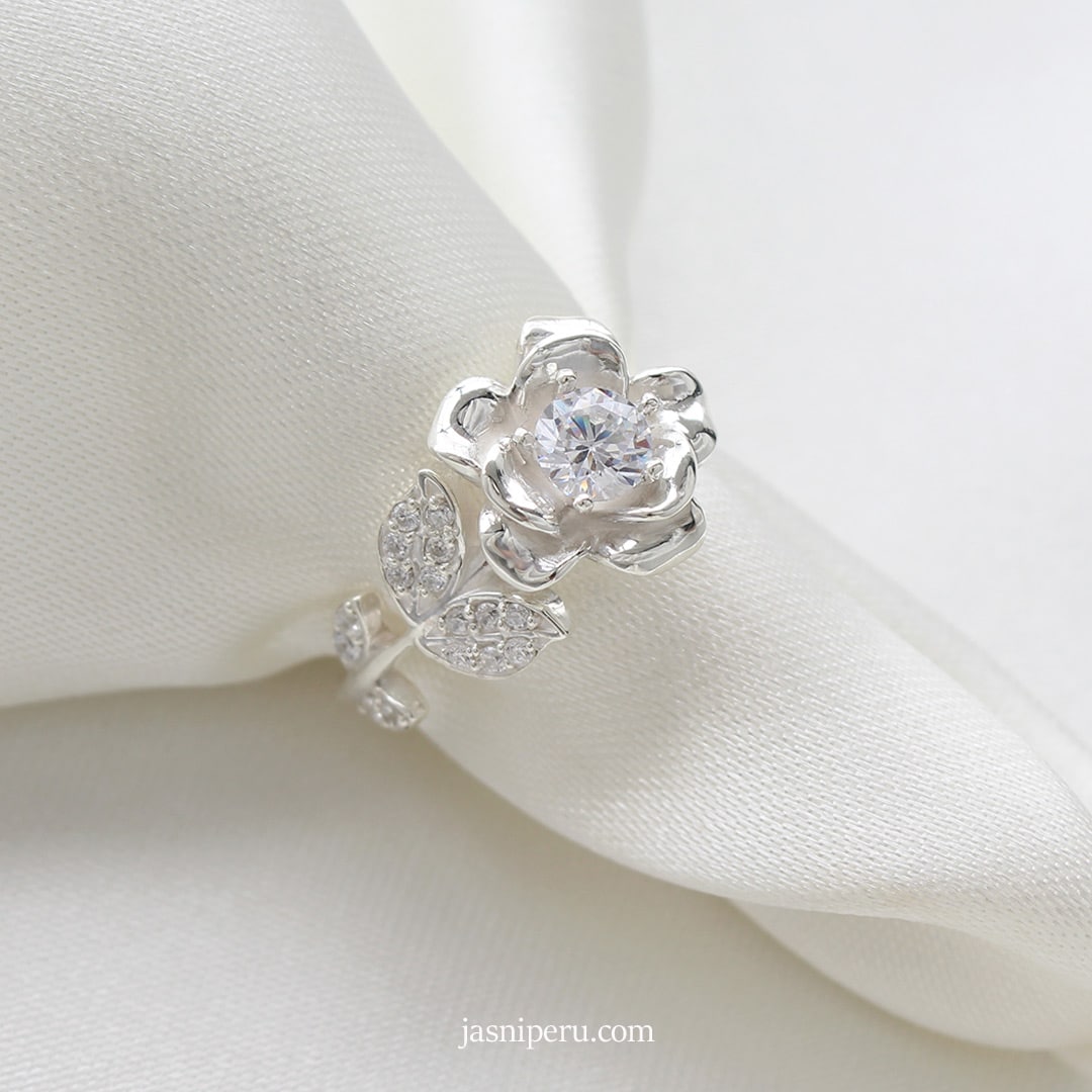 Anillo Roselle de promesa con Zirconios en Plata 950